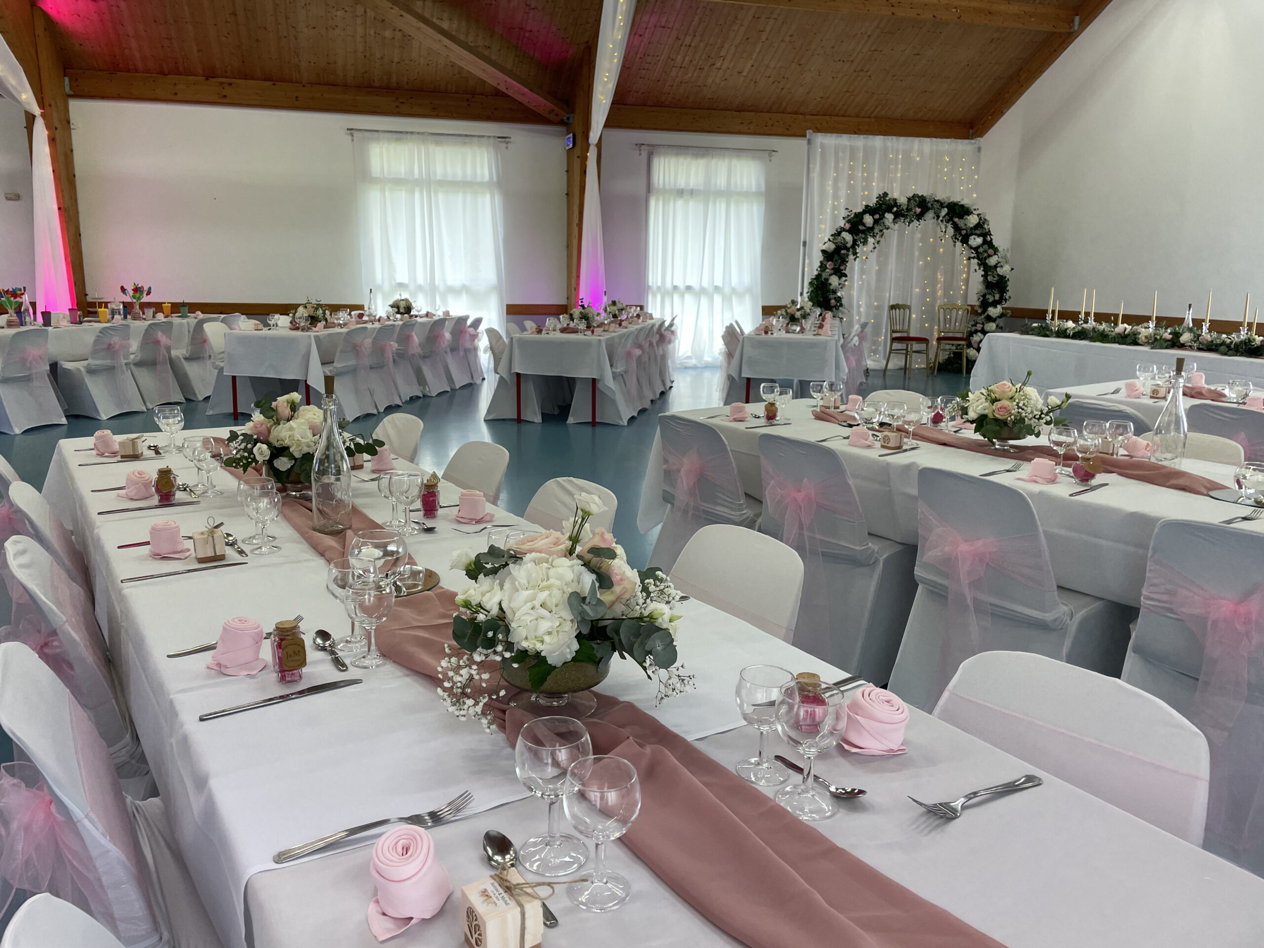 chemin_de_table_vieux_rose_marie_popins_event_château_de_naours